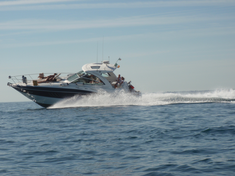 Speed Boat Cruise - Vilamoura - Yacht Hire Algarve