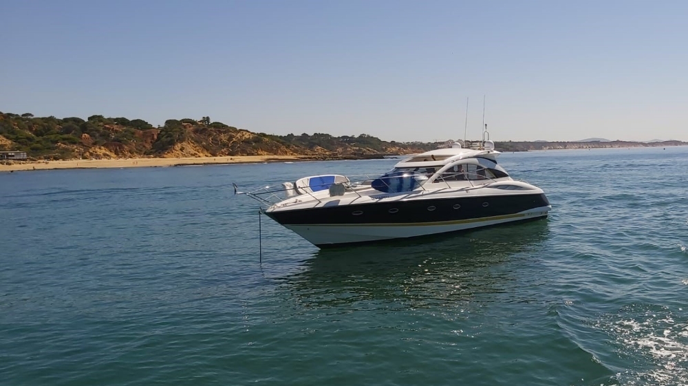 B.Happy Luxury Charter - Yacht Hire Algarve